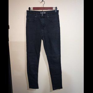 Levi’s – 721 High Rise Skinny Denim Jeans